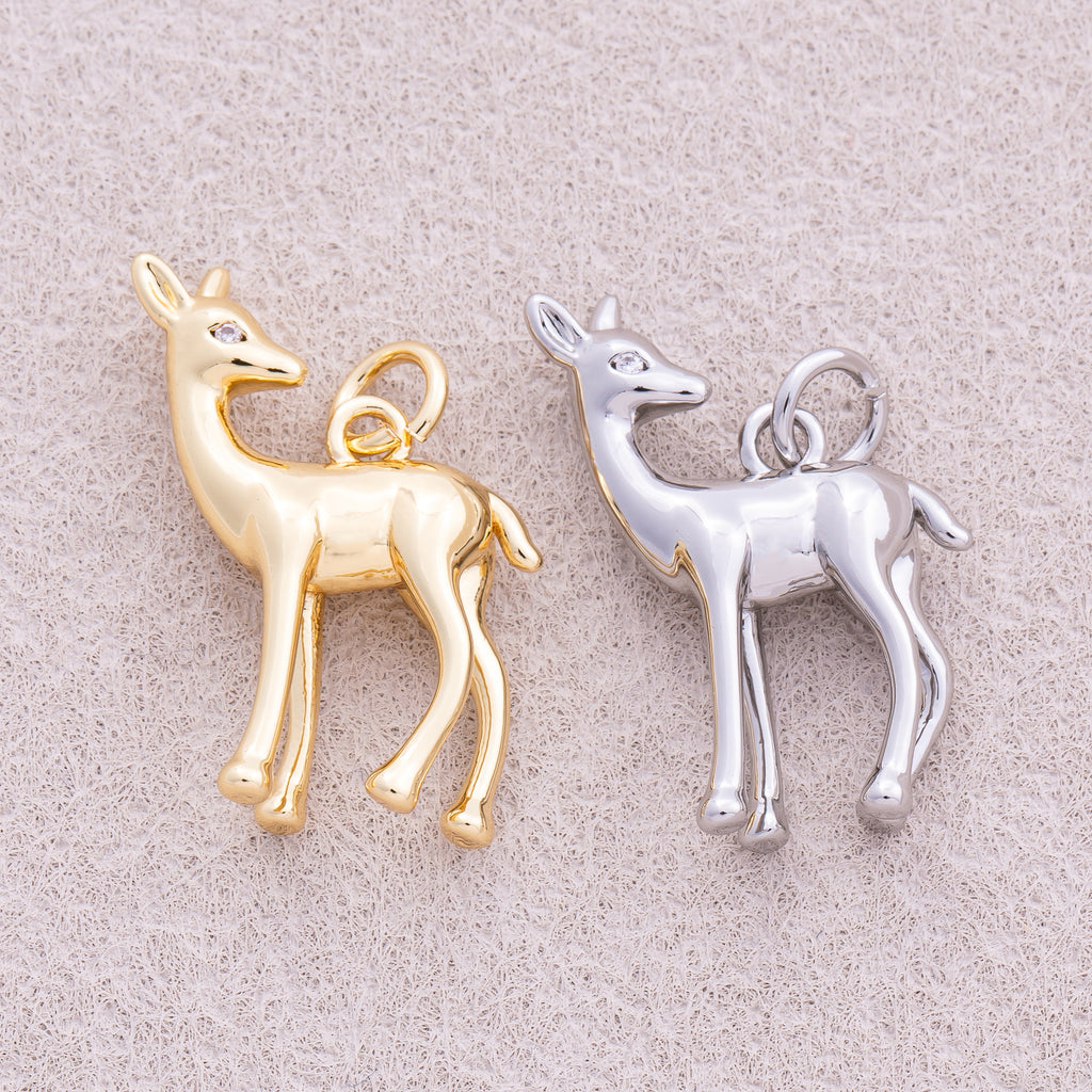 16K Gold Plated Cute Giraffe Animal Charm - Sold Each