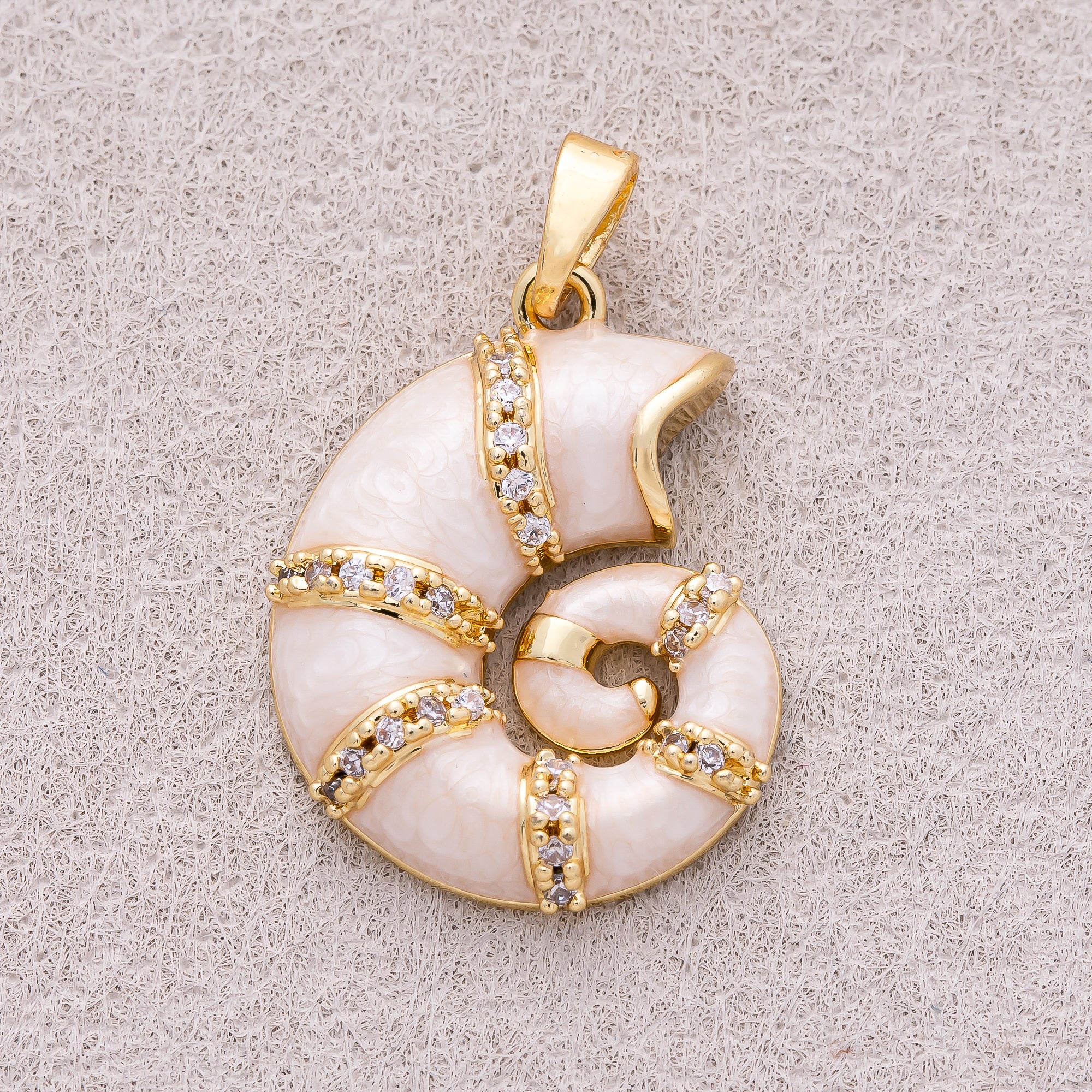 16K Gold Plated Pink Mother of Pearl Conch Shell Ocean Pendant - Sold Each