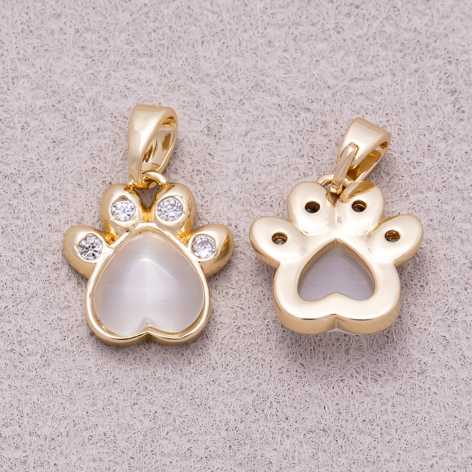 16K Gold Plated Clear CZ Love Heart Paw Animal Pendant - Sold Each
