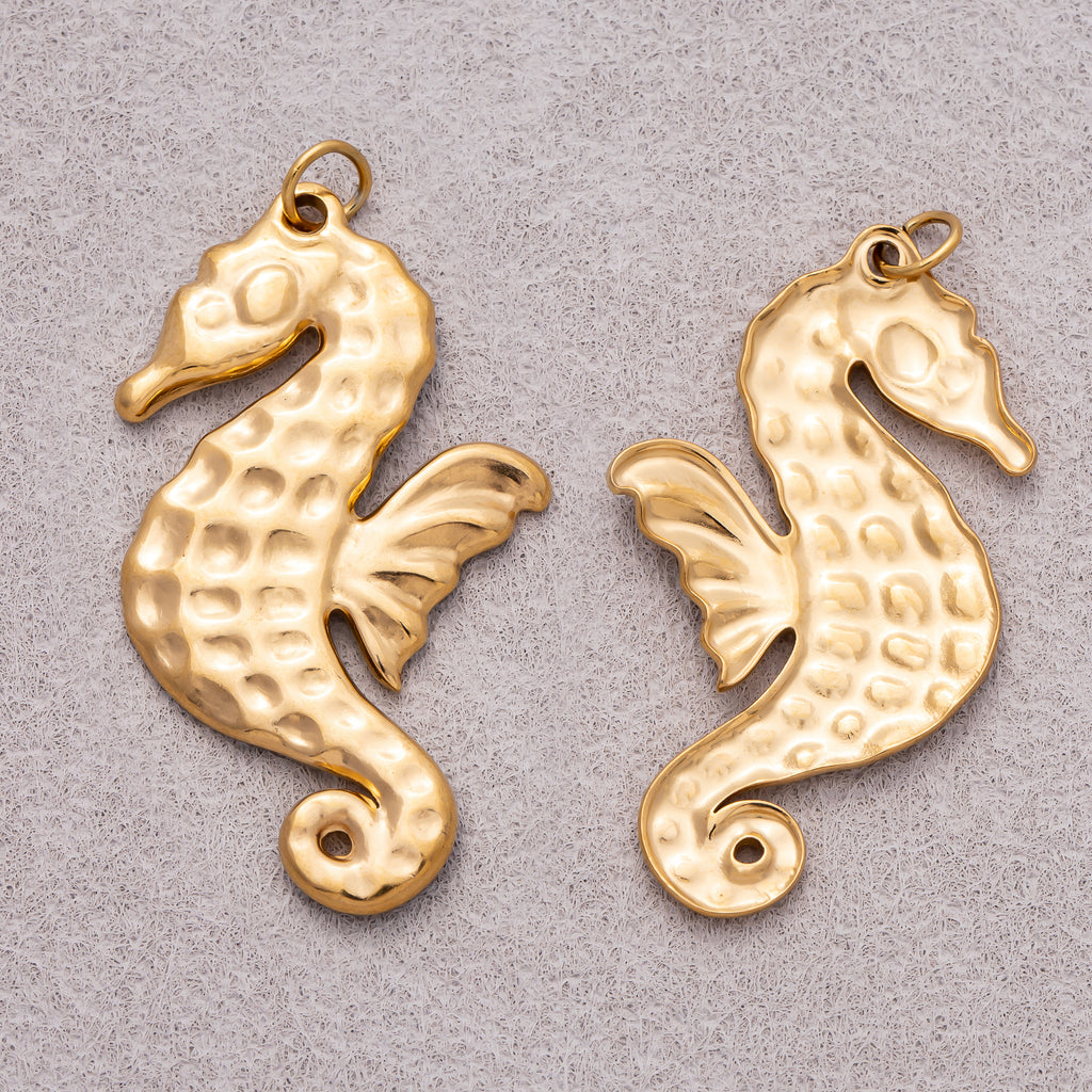 Gold PVD Stainless Steel Hammered Sea Horse Animal Pendant