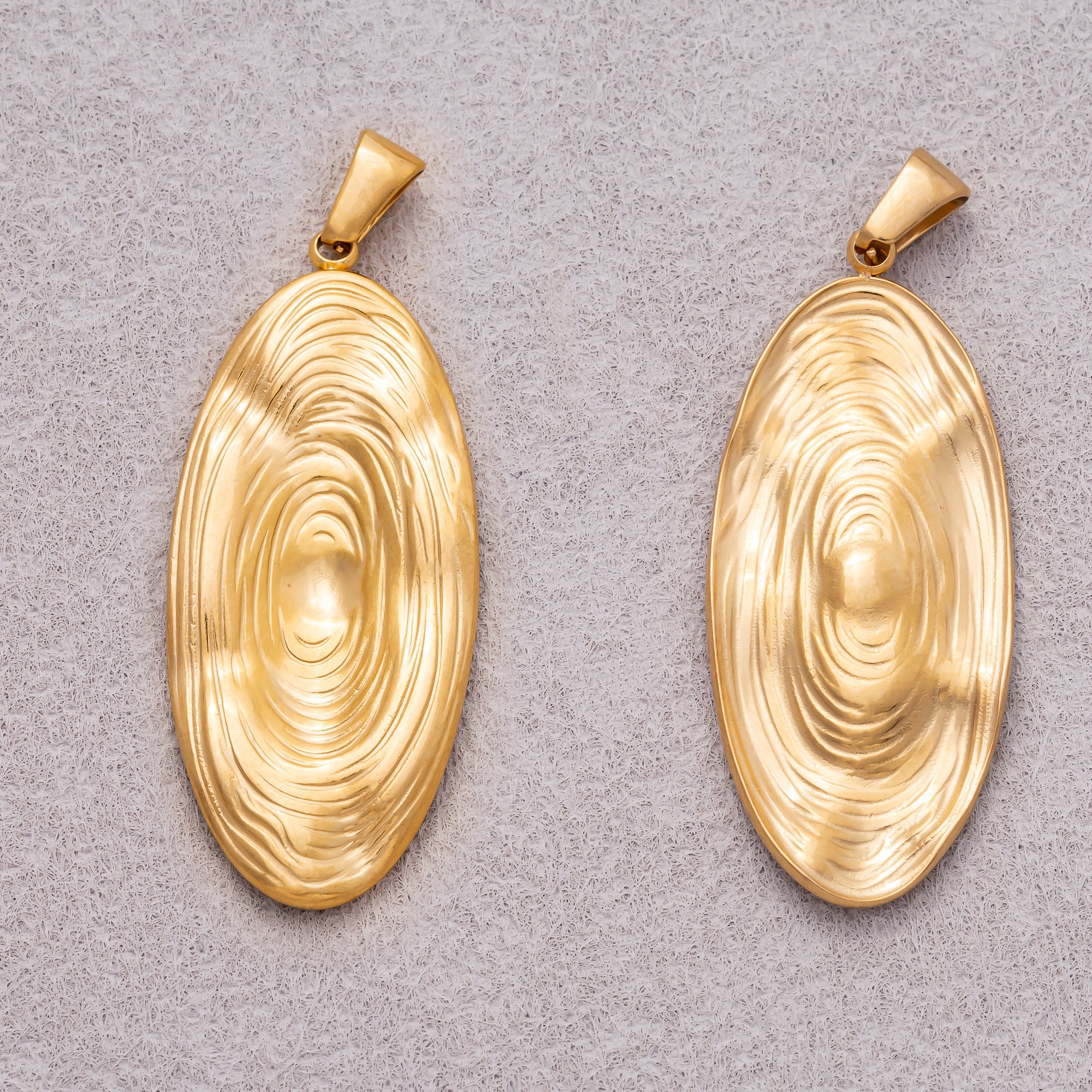 Gold PVD Stainless Steel Hammered Swirl Oval Charm