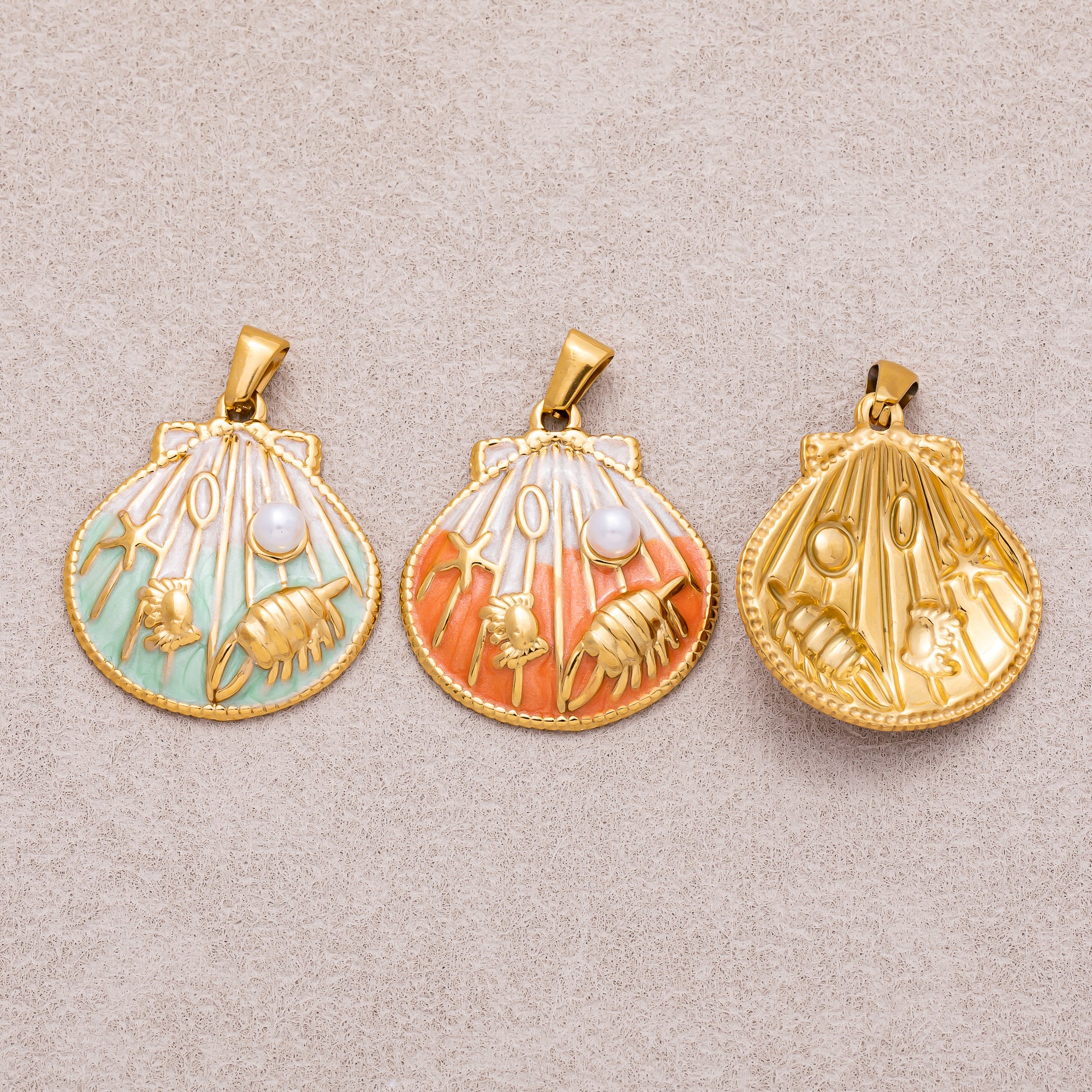 Gold PVD Stainless Steel Shell Pearl Colorful Ribbed Clam Shell Charm