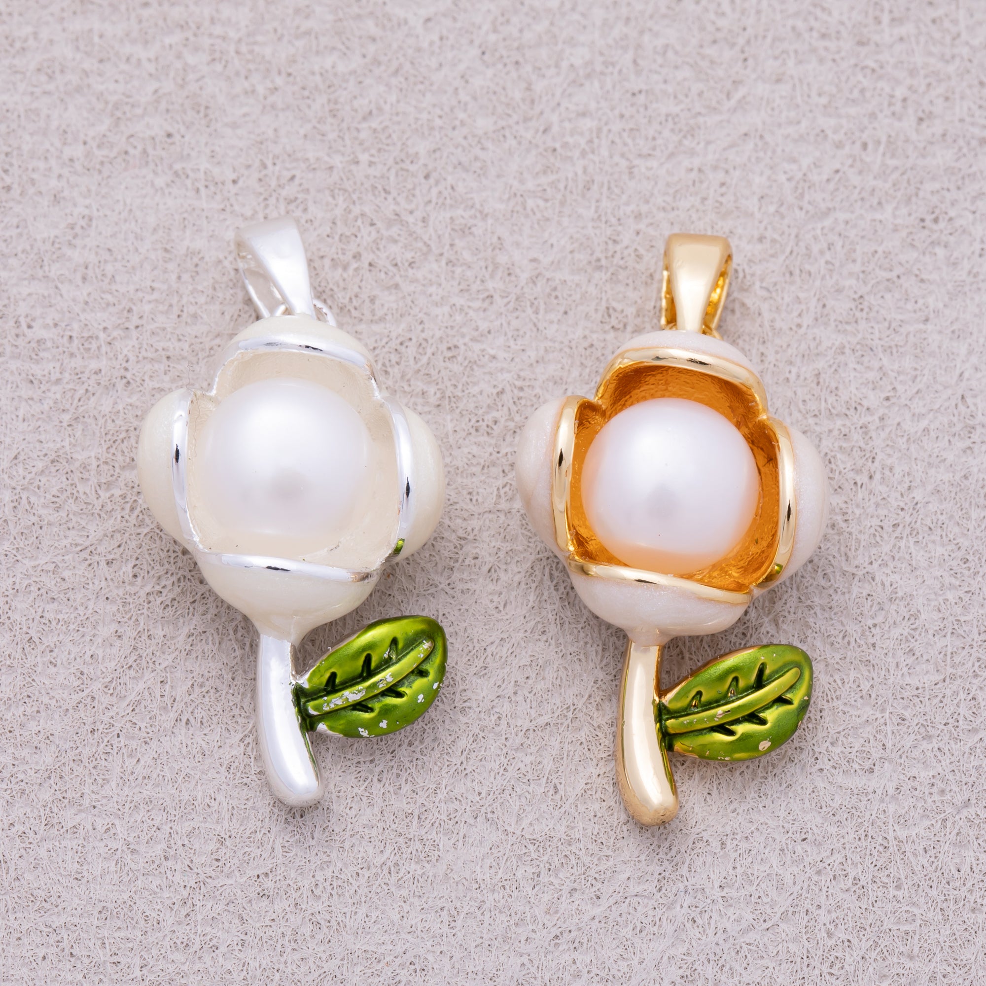 16K Gold Plated Shell Pearl Blooming Flower Pendant - Sold Each