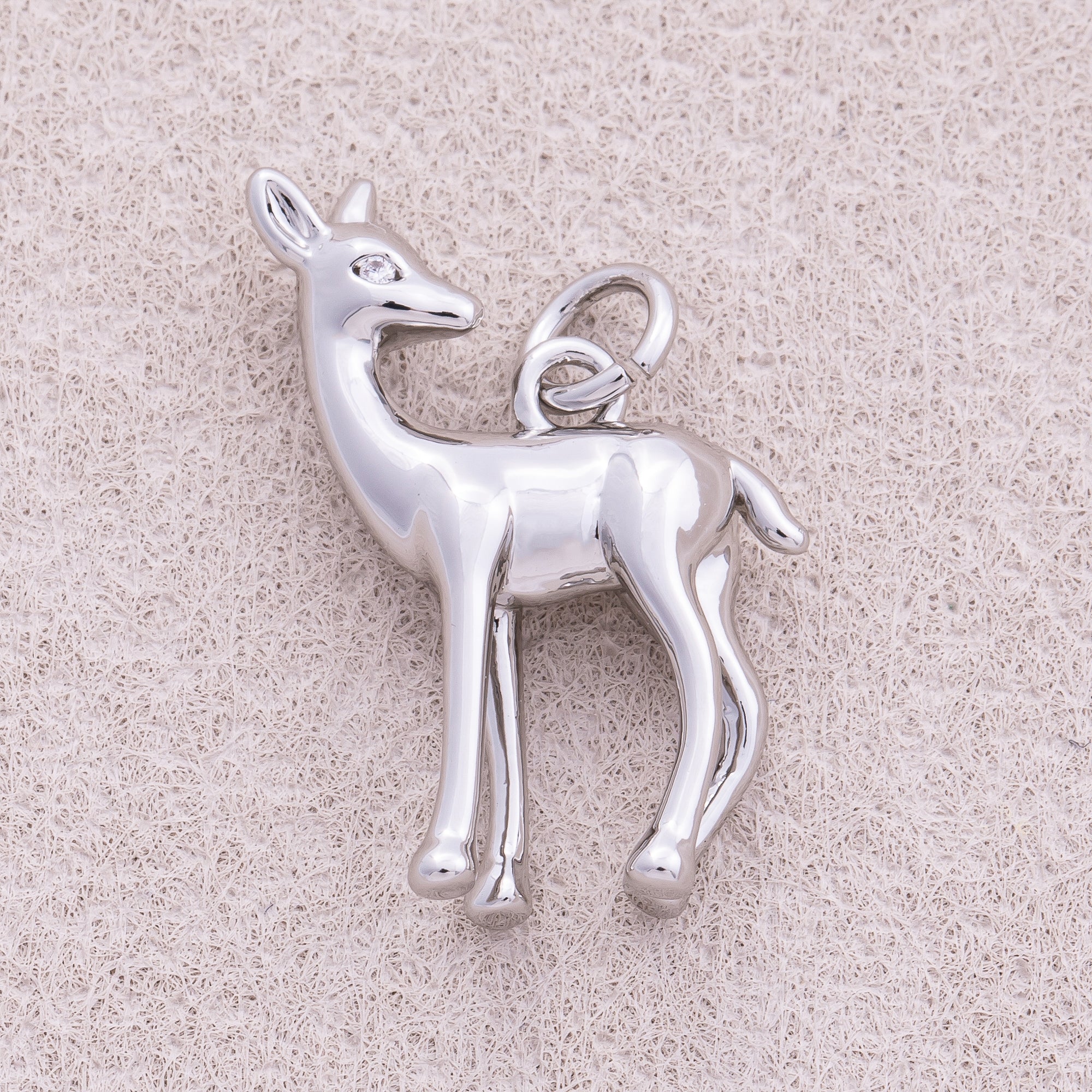 16K Gold Plated Cute Giraffe Animal Charm - Sold Each