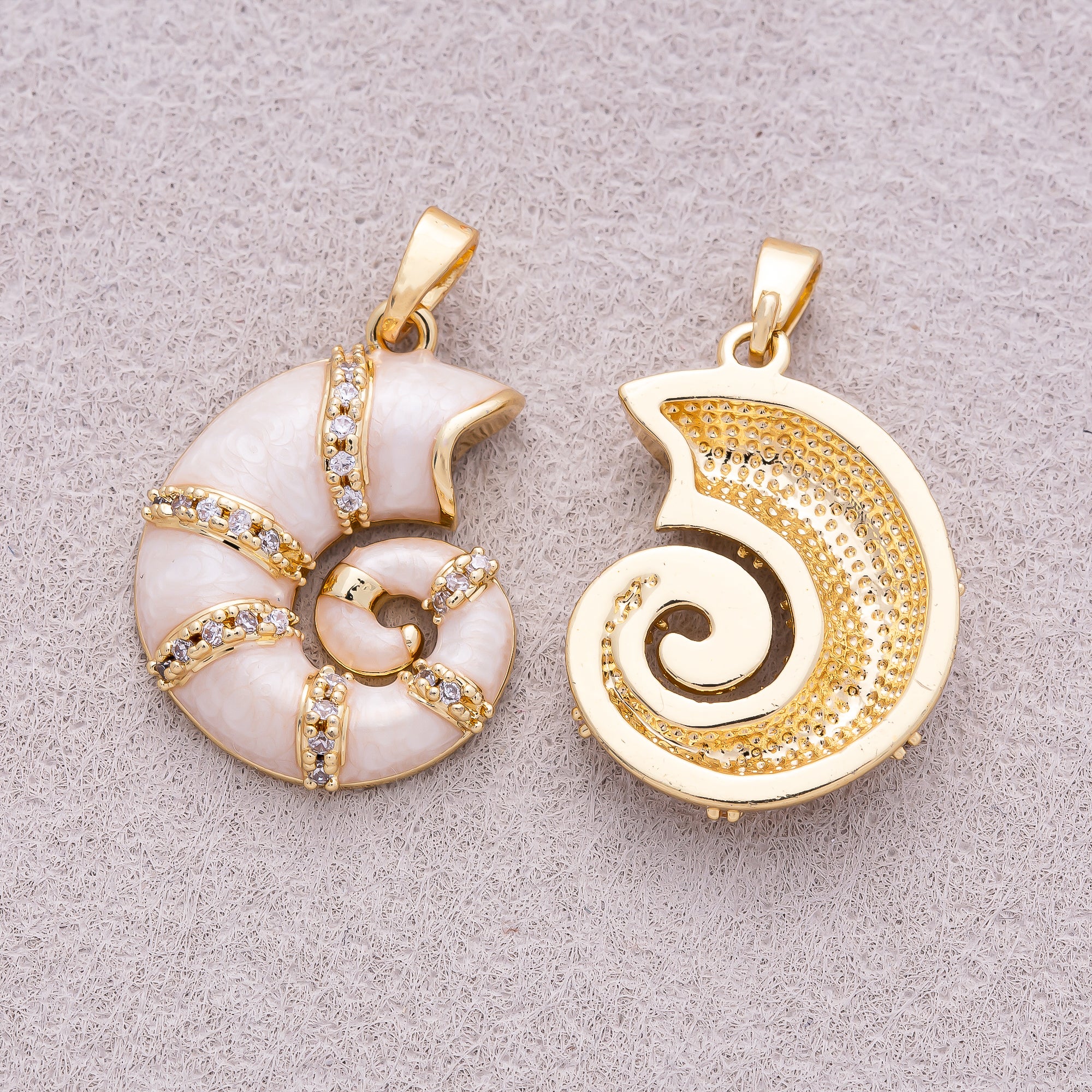 16K Gold Plated Pink Mother of Pearl Conch Shell Ocean Pendant - Sold Each