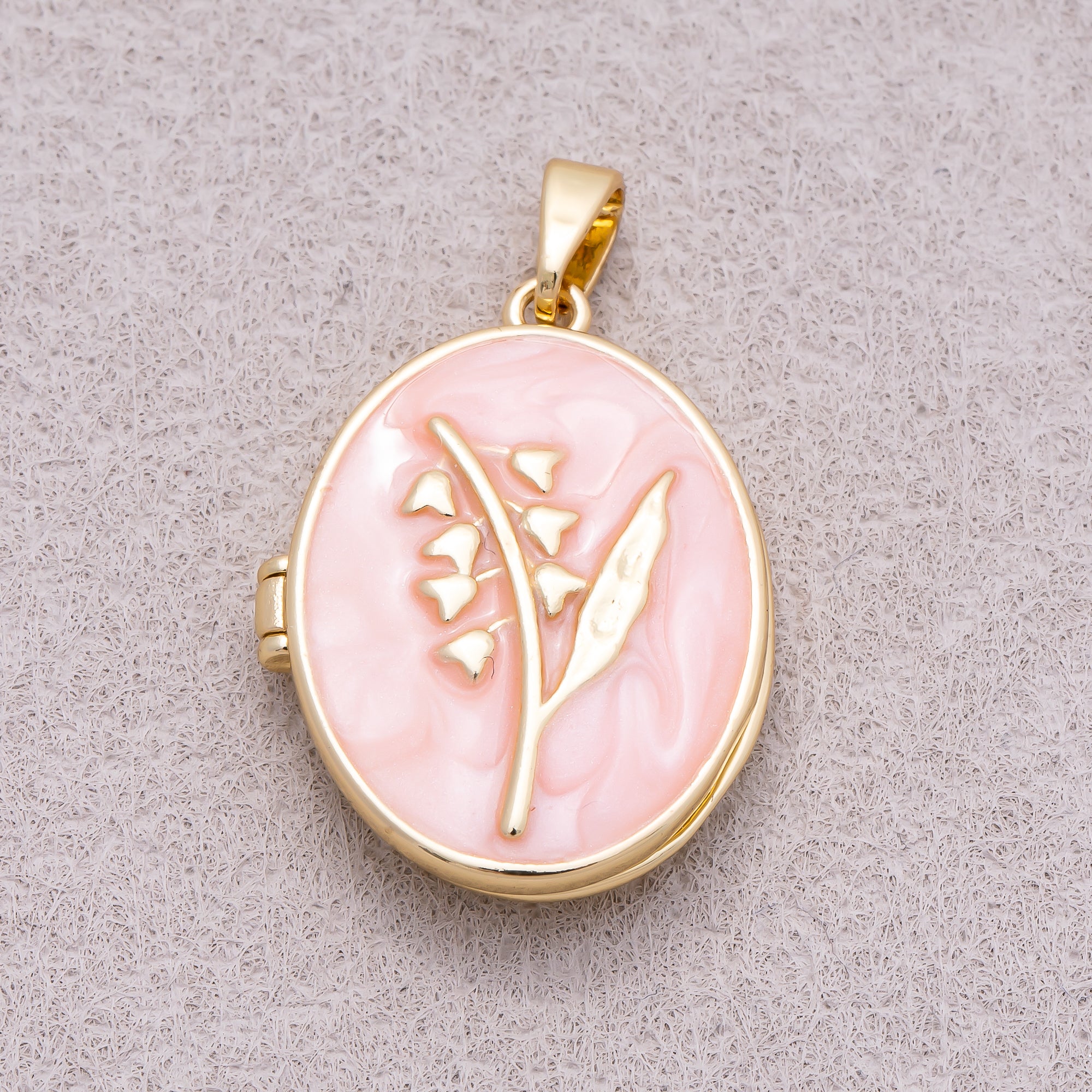 16K Gold Plated White & Pink Mother of Pearl Leaf Oval Open Locket Pendant - Sold Each