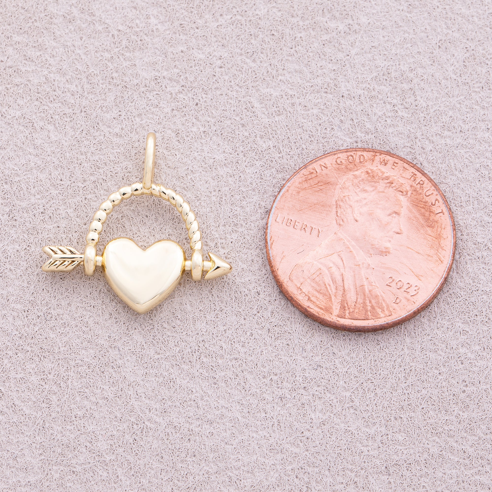 16K Gold Plated Plain Cupids Arrow Pendant - Sold Each