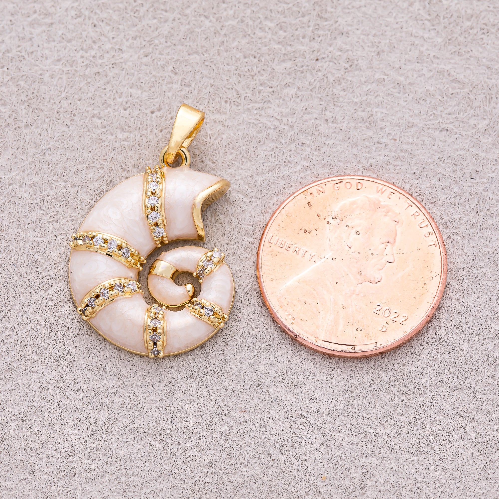 16K Gold Plated Pink Mother of Pearl Conch Shell Ocean Pendant - Sold Each