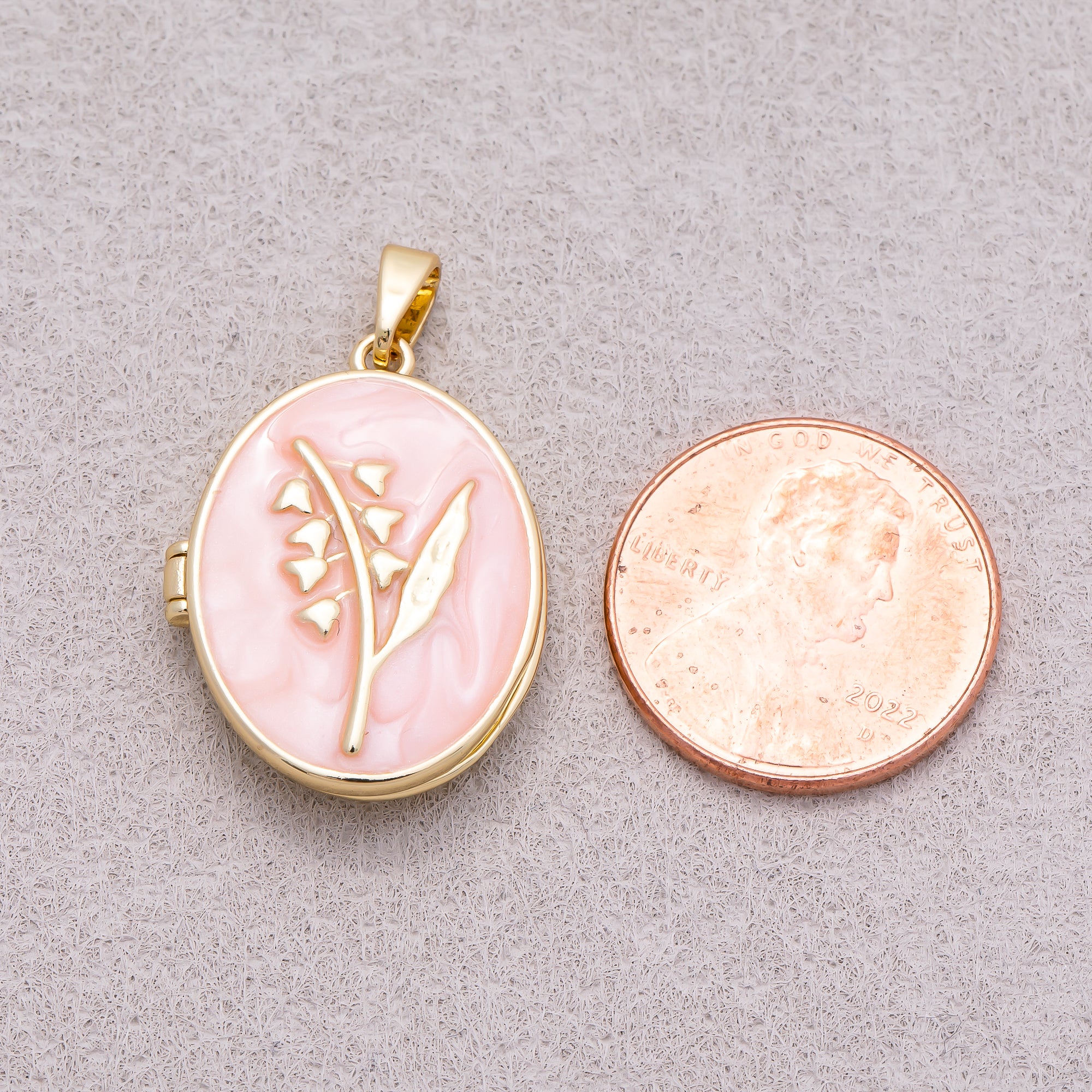 16K Gold Plated White & Pink Mother of Pearl Leaf Oval Open Locket Pendant - Sold Each