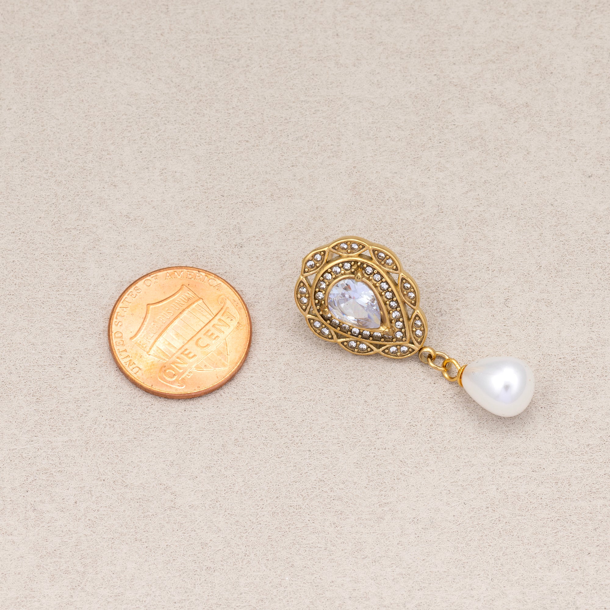Gold PVD Stainless Steel Shell Pearl Vintage Teardrop Stud Earrings