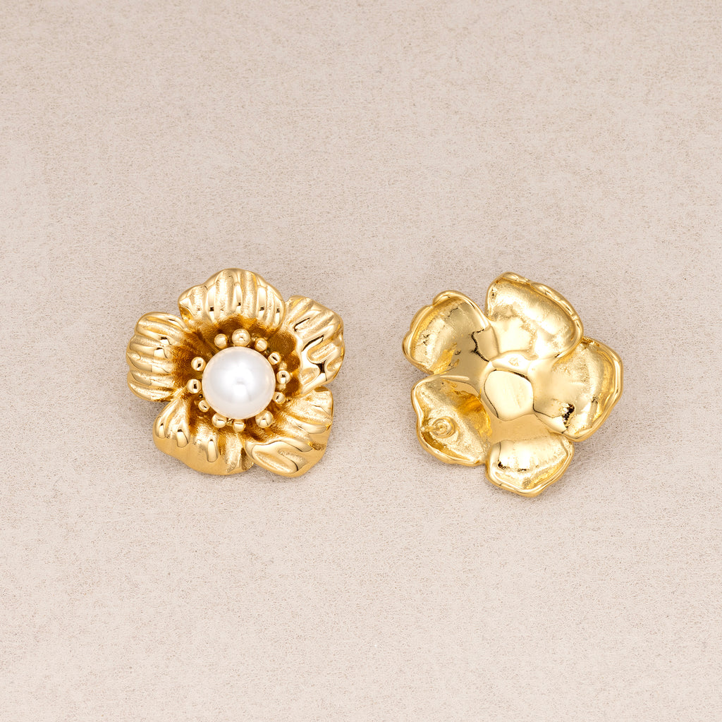 Gold PVD Stainless Steel Shell Pearl Mini Flower Stud Earrings