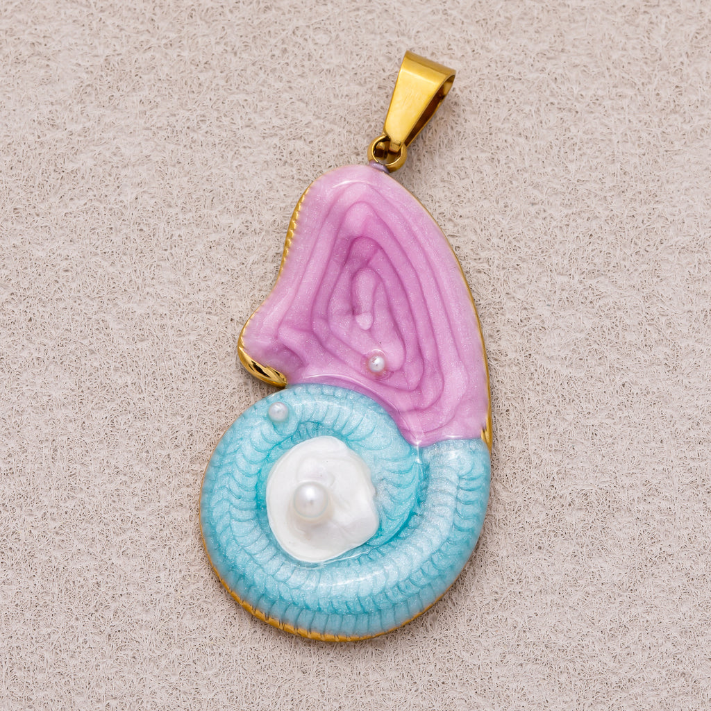 Gold PVD Stainless Steel Shell Pearl Nautilus Sundial Sea Shell Pendant