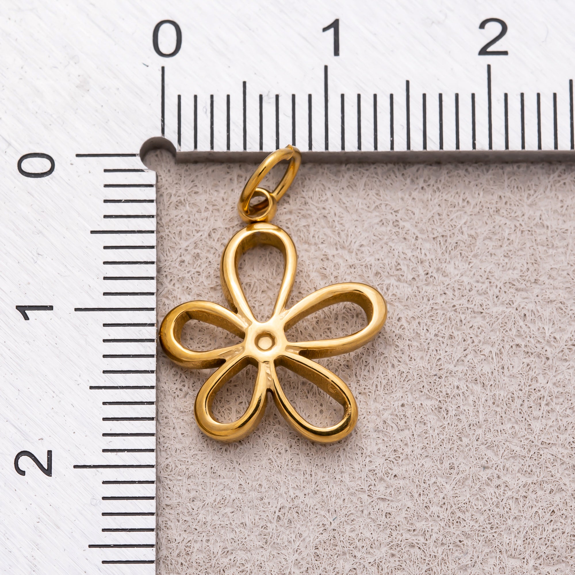 Gold PVD Stainless Steel Open Daisy Flower Outline Mini Charm