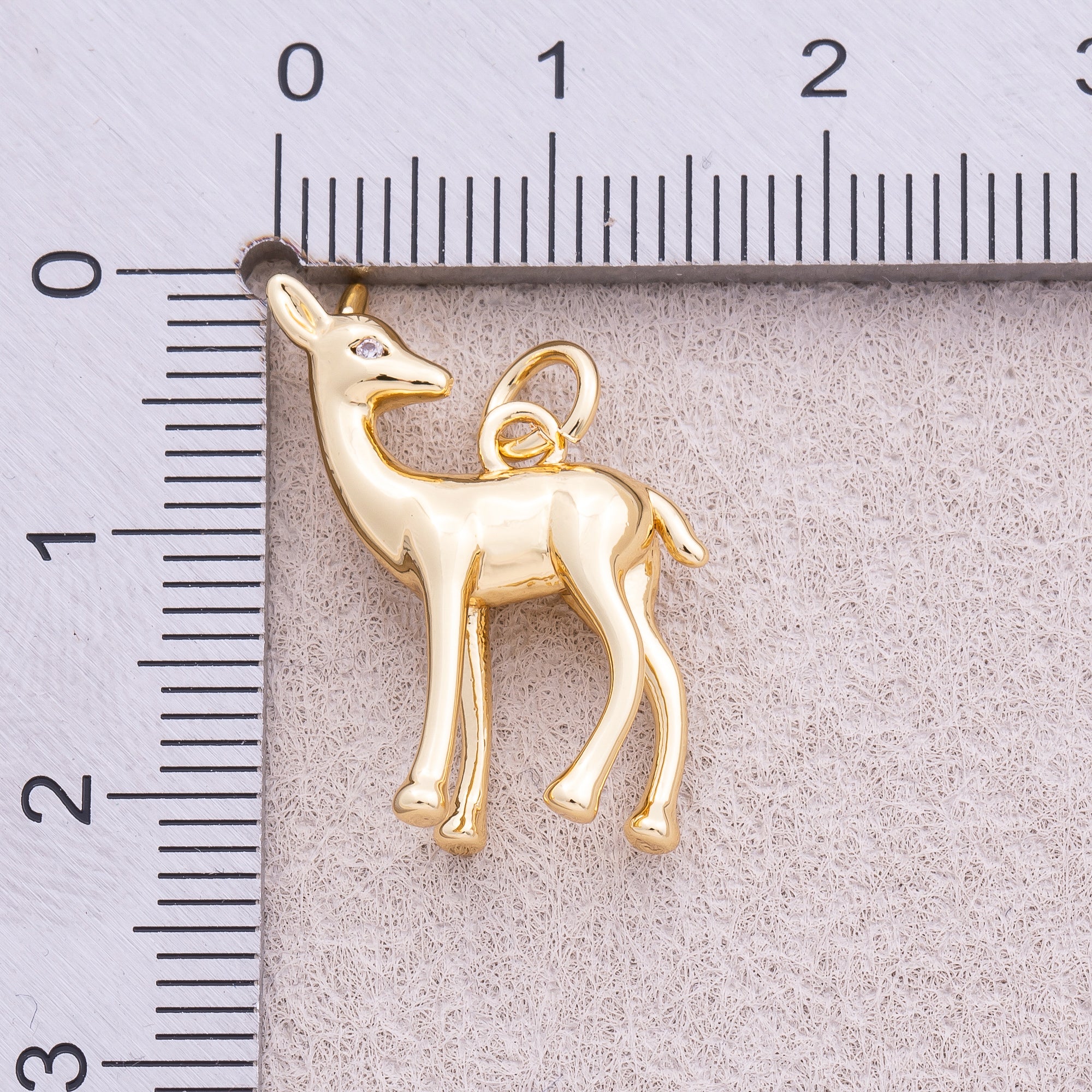 16K Gold Plated Cute Giraffe Animal Charm - Sold Each